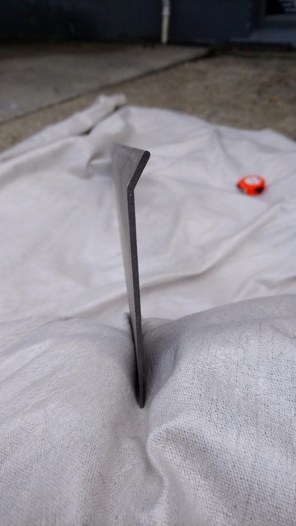 Bargain Bin | Mag Feather Edge