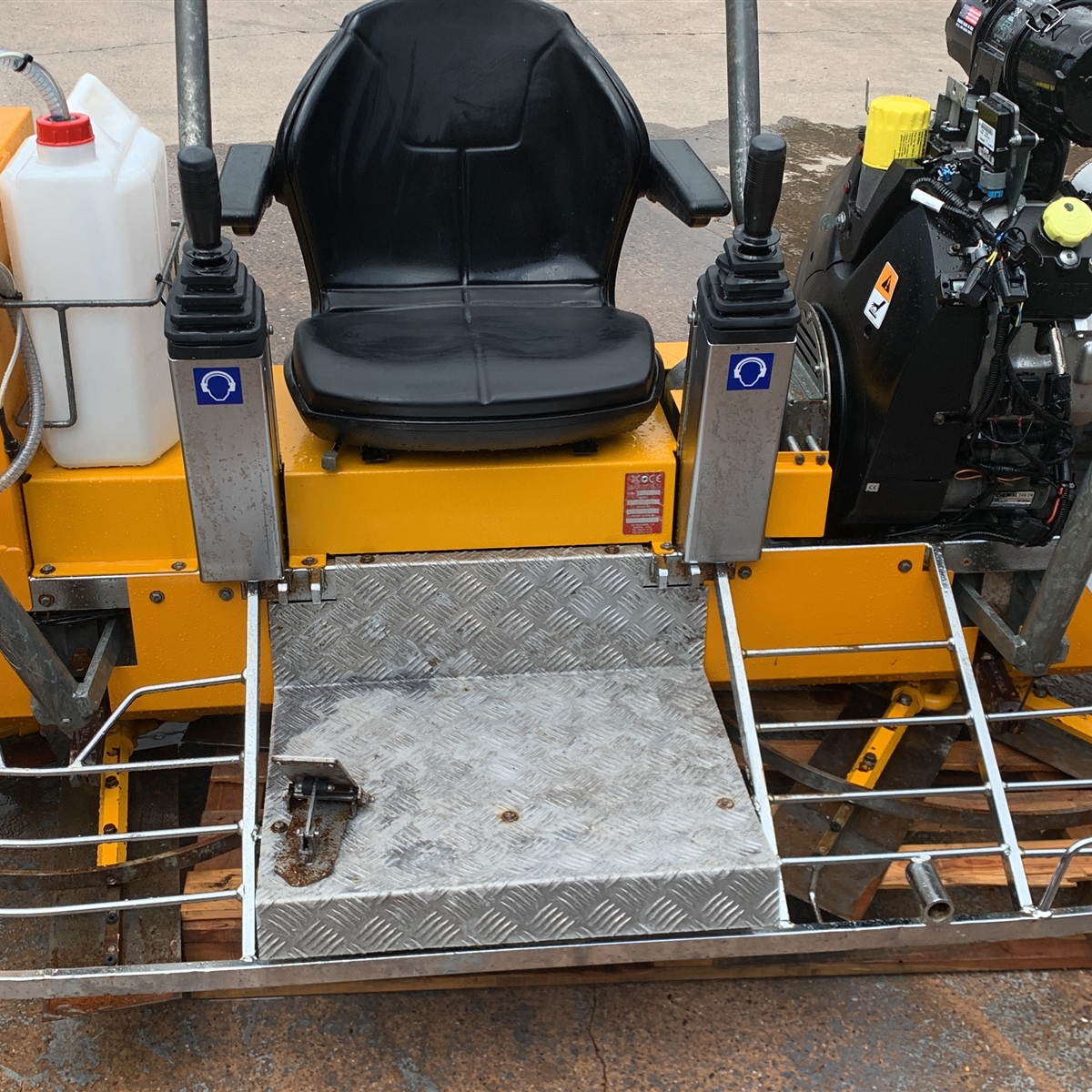 Used Barikell 46&quot; Petrol HYD Ride on Power Trowel #126