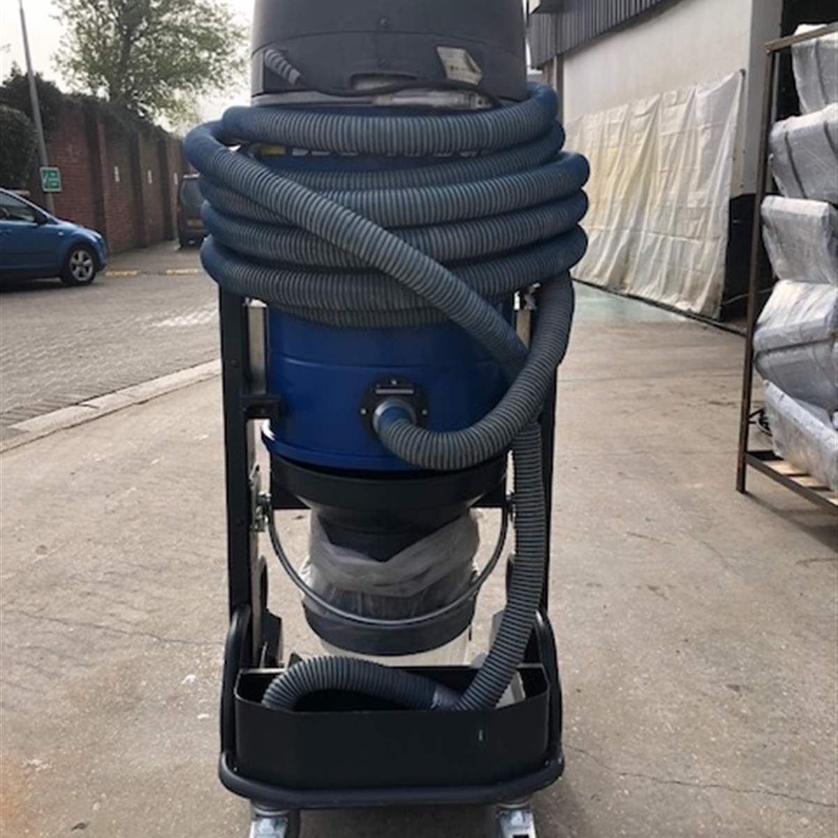 Used  BMP-1330LP Blastrac Dust Collector HBH5