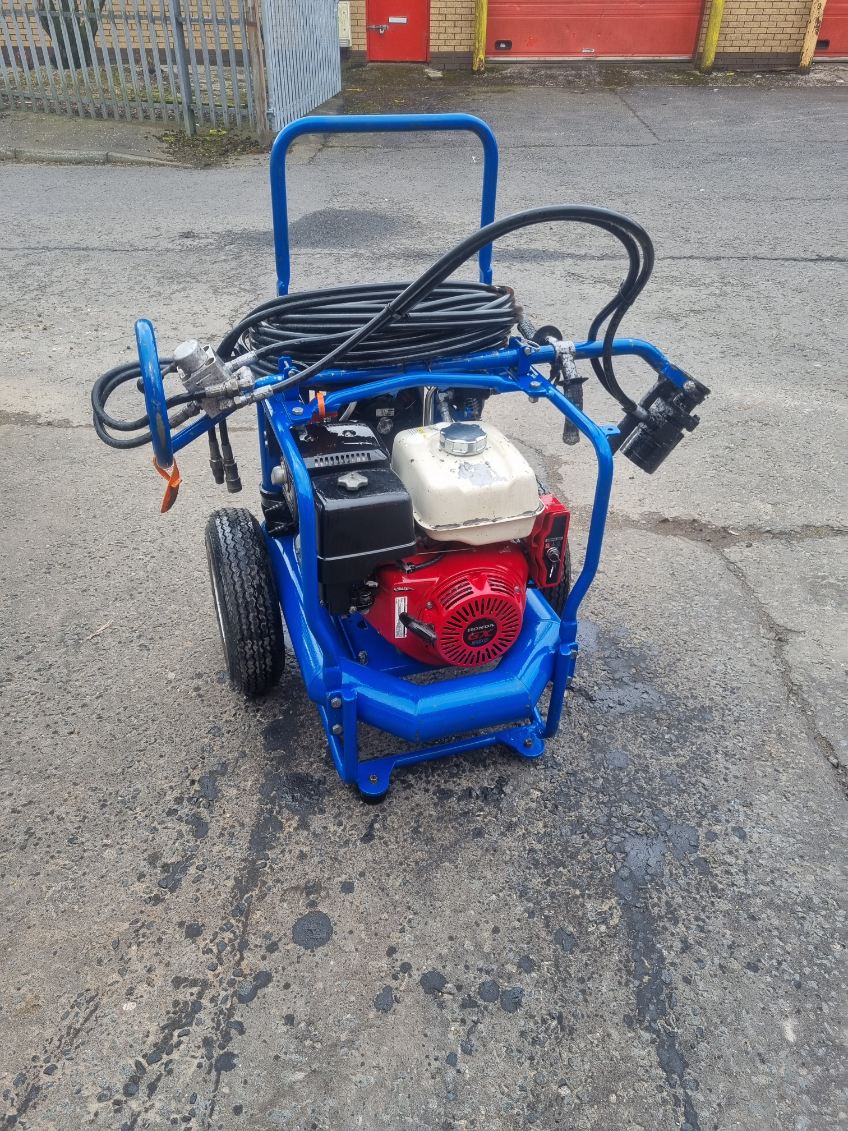 Used  Bunyan Striker Petrol HY3906