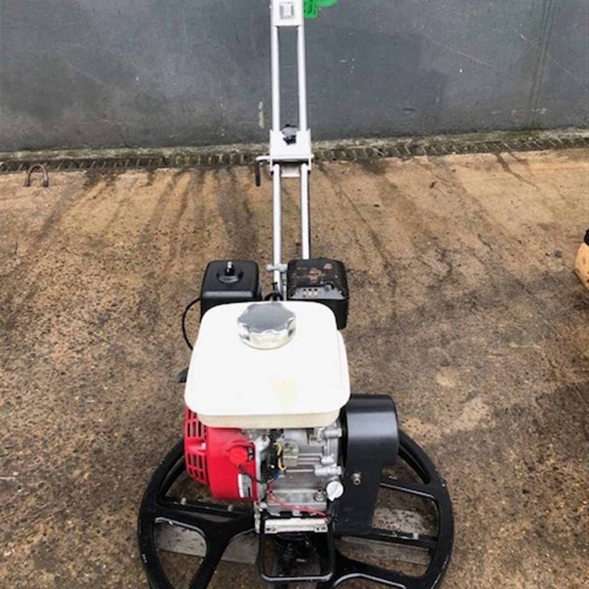 Used Speedcrete 24&quot; Petrol Pedestrian Trowel SC80