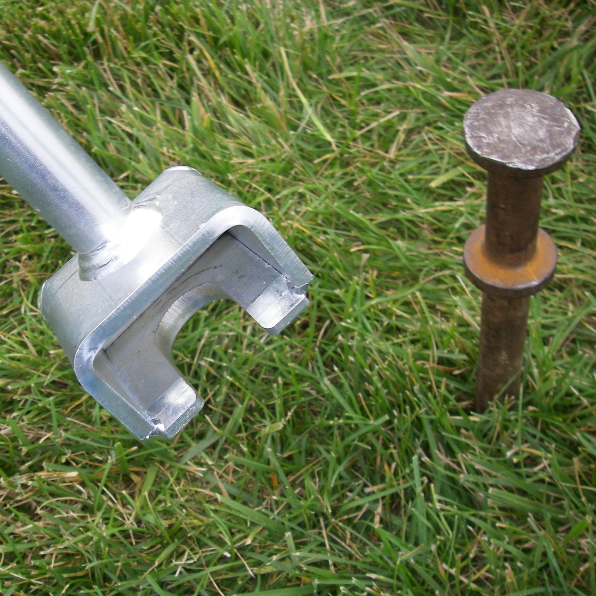 JackJaw Marquee Tent Stake Extractors