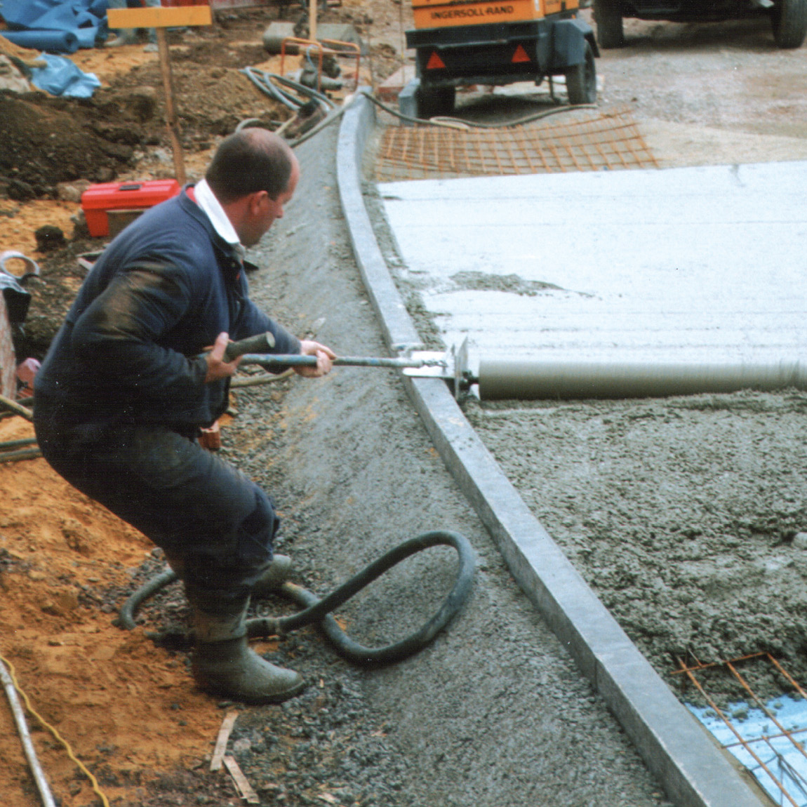 Roller Screed Kerb Crawler