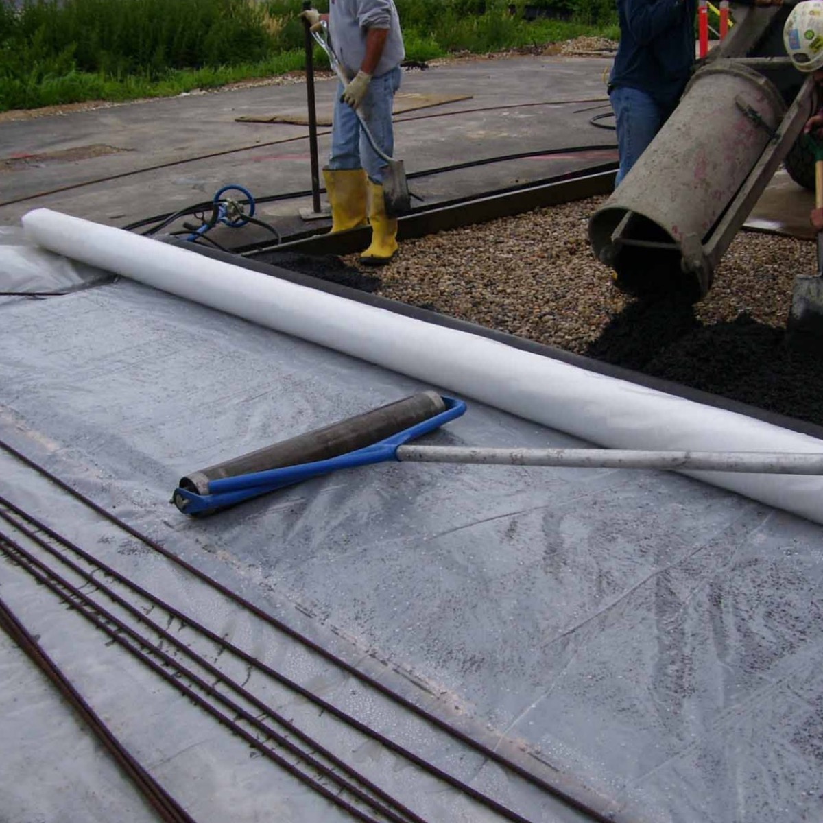 Pervious Cross Roller